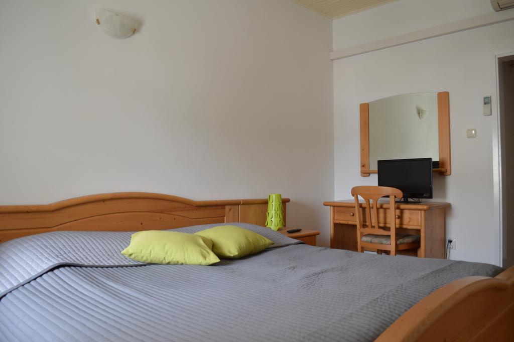 Guest House Kolarin Slano Rum bild